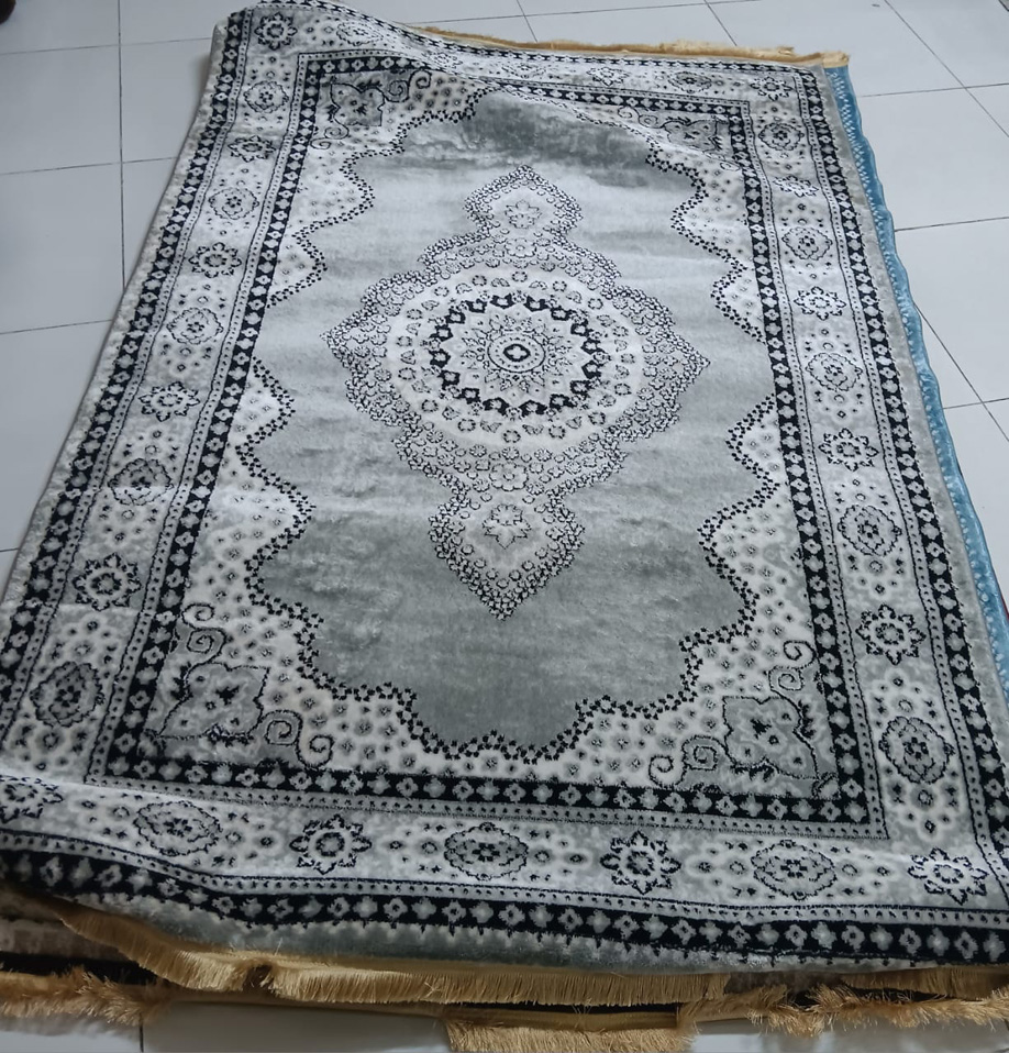 WhatsApp Image 2025-12-08 at 12.18.47 PM (1) Silky Polyester Touch Prayer Mat