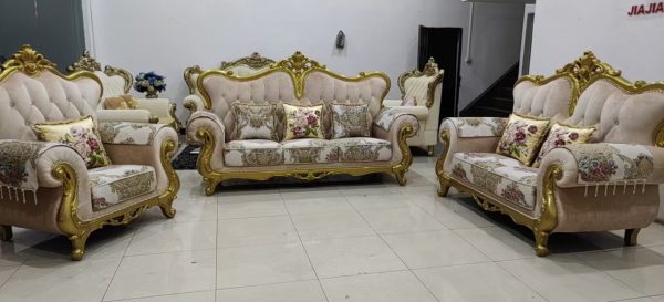 Classic Sofa Set