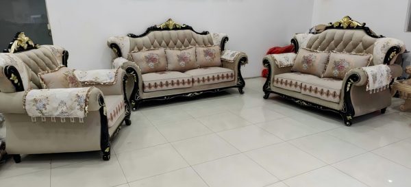 Classic Sofa Set